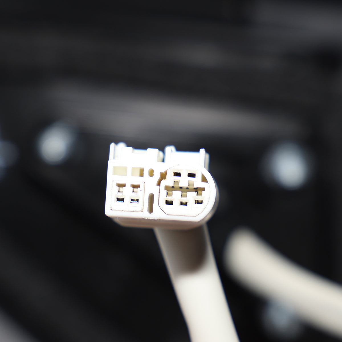 TGN Passenger Side View Mirror for 2008-2013 Toyota Highlander - Power Operated, Paint to Match, Heated Glass - TGNTO1321251